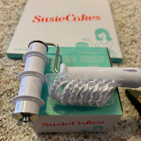 NWT Baker's / Kitchen Bundle - Picture 5 of 8